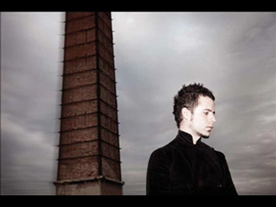 emreaydin -  Tam Dört Yıl Olmuş Dün (Kağıt Evler)