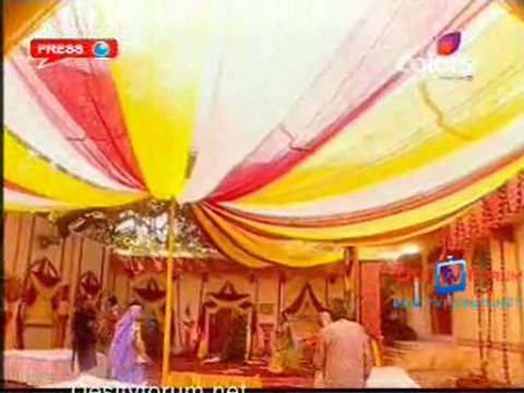 Aise Karo na Vida - 1st April 2010 Watch Online Pt3