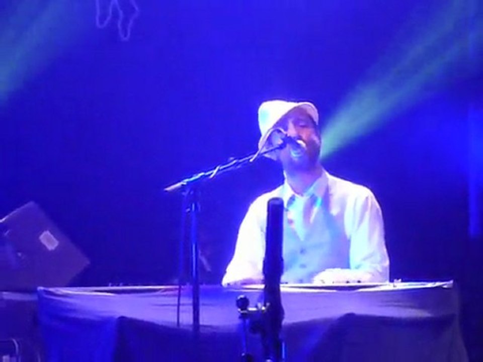 charlie winston 10 juin 2009 LA CIGALE Tongue Tied