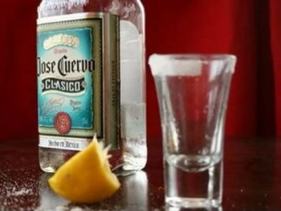 NEREDEN SEVDİM O ZALİMİ