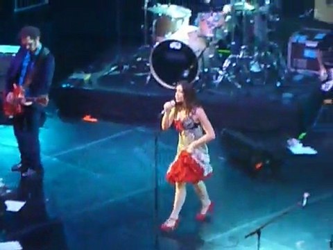 Olivia ruiz concert peace one day belle à en crever