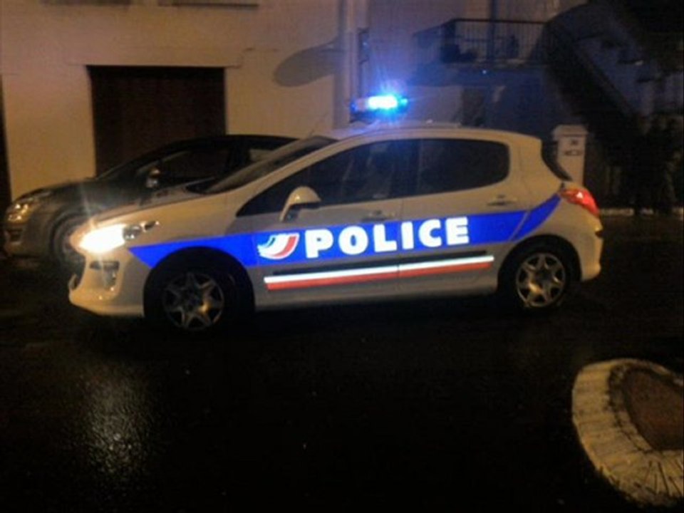 Petit rap fait pars les potos du foyer de Issoudun