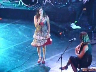 Olivia Ruiz concert peace one day Elle panique