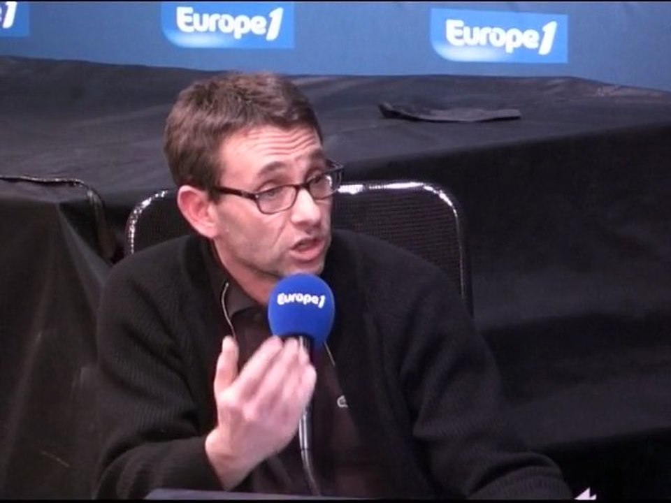 James Bond pris dans la toile