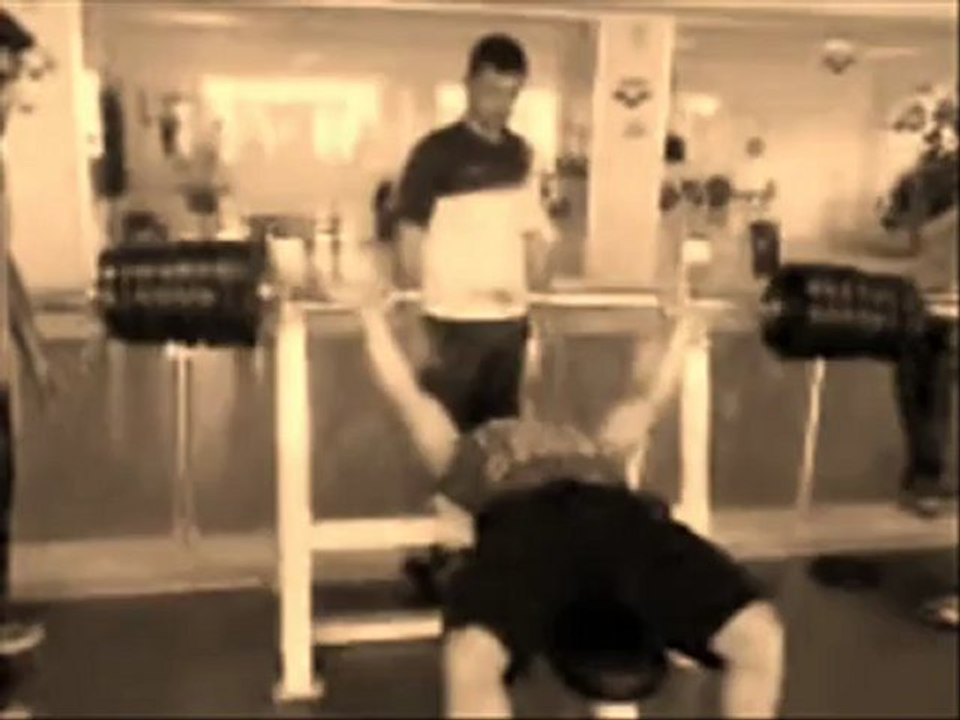 Dexterrr 152.5 kg Bench Press 4 Tekrar - Turkish Bodybuilder