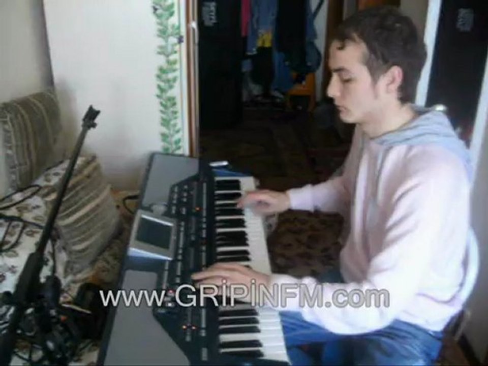 PİYANİST ASKIN CANLI PERFORMANS