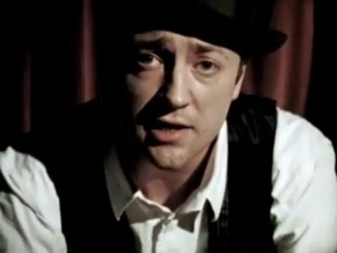 Czeslaw Spiewa - Maszynka Do Swierkania (Official Video)