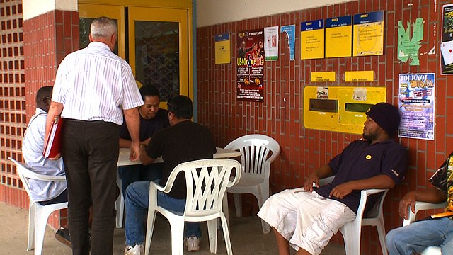Les agents de distribution du courrier postal en grève