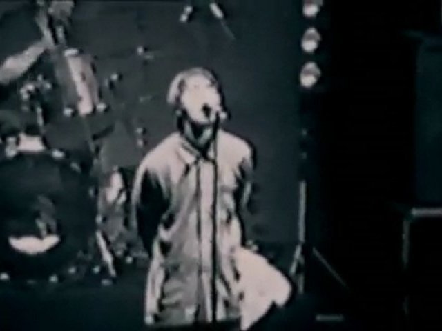 Oasis Cigarettes & alcohol