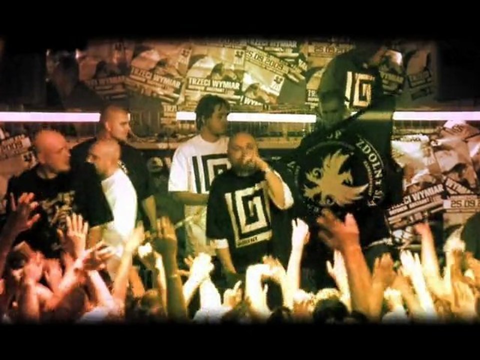 Trzeci Wymiar "Łapy w górę"