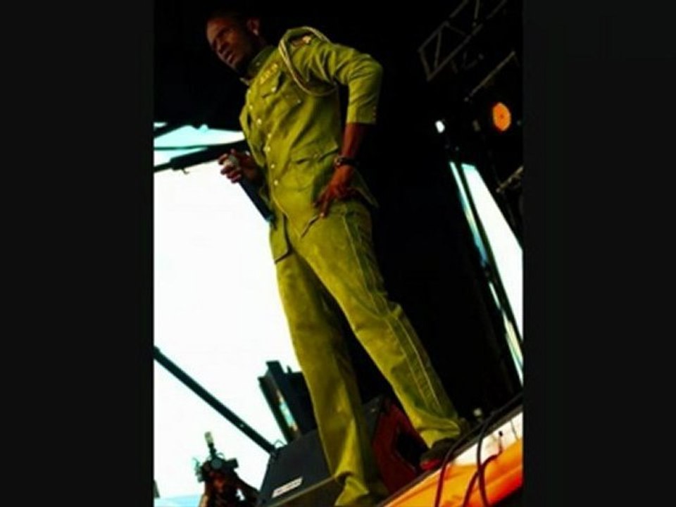 AIDONIA LOVE IT FEBRUARY 2010  NEW