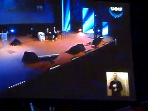 CONFÉRENCE DE M. TARIQ RAMADAN AU SALON DE L'UOIF 2010 1/3