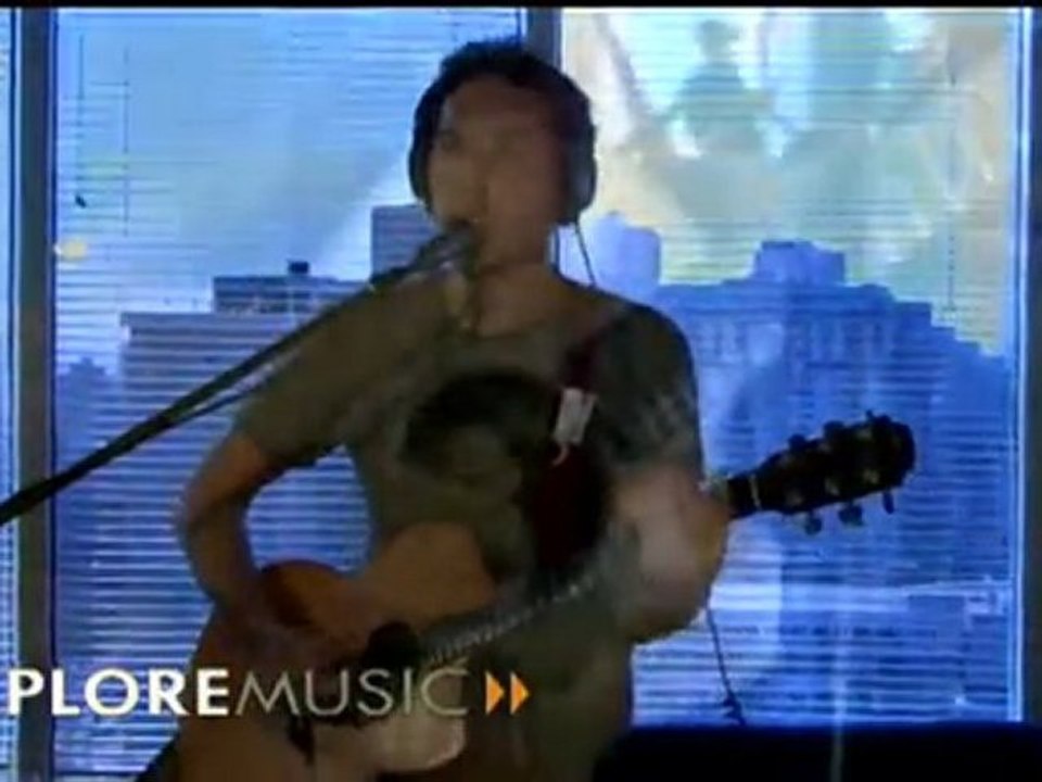 Yoav - "We all are dancing" (live)