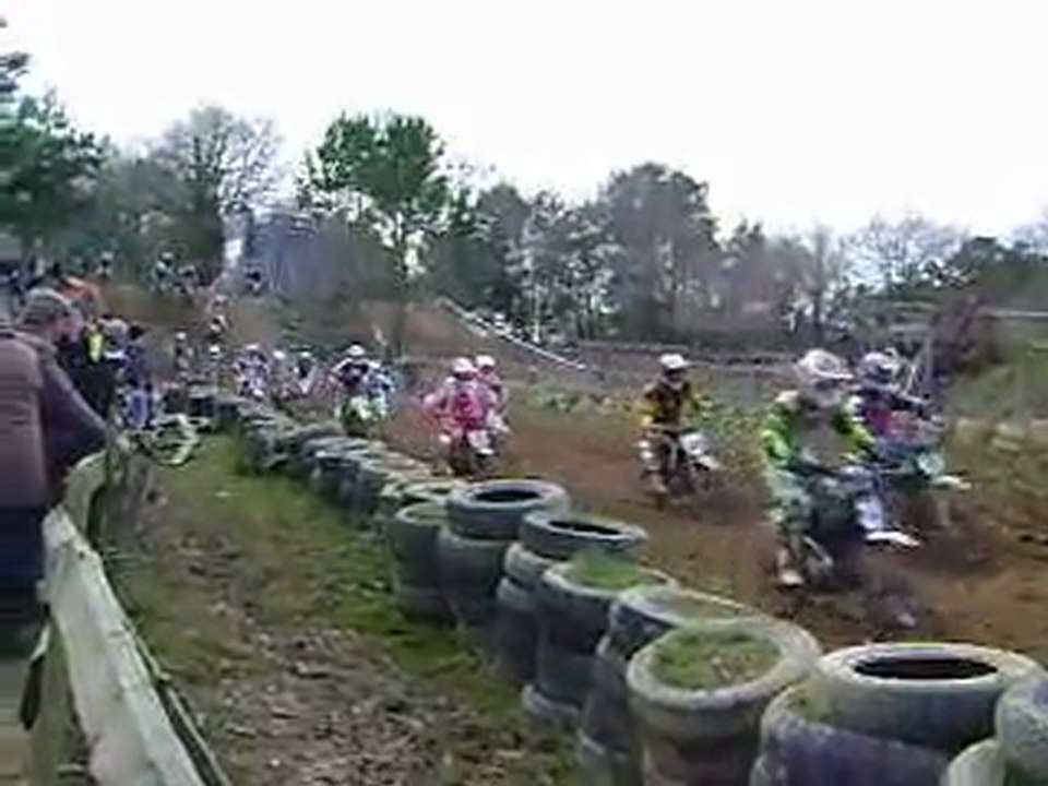 Départ 2éme manche pit bike Mohon 4 Avril 2010