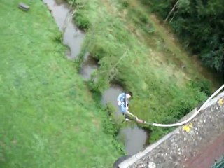 Yoshi saut élastique