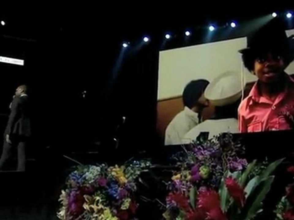 Usher-Gone Too Soon (Live à Michael Jackson hommage mémoire)