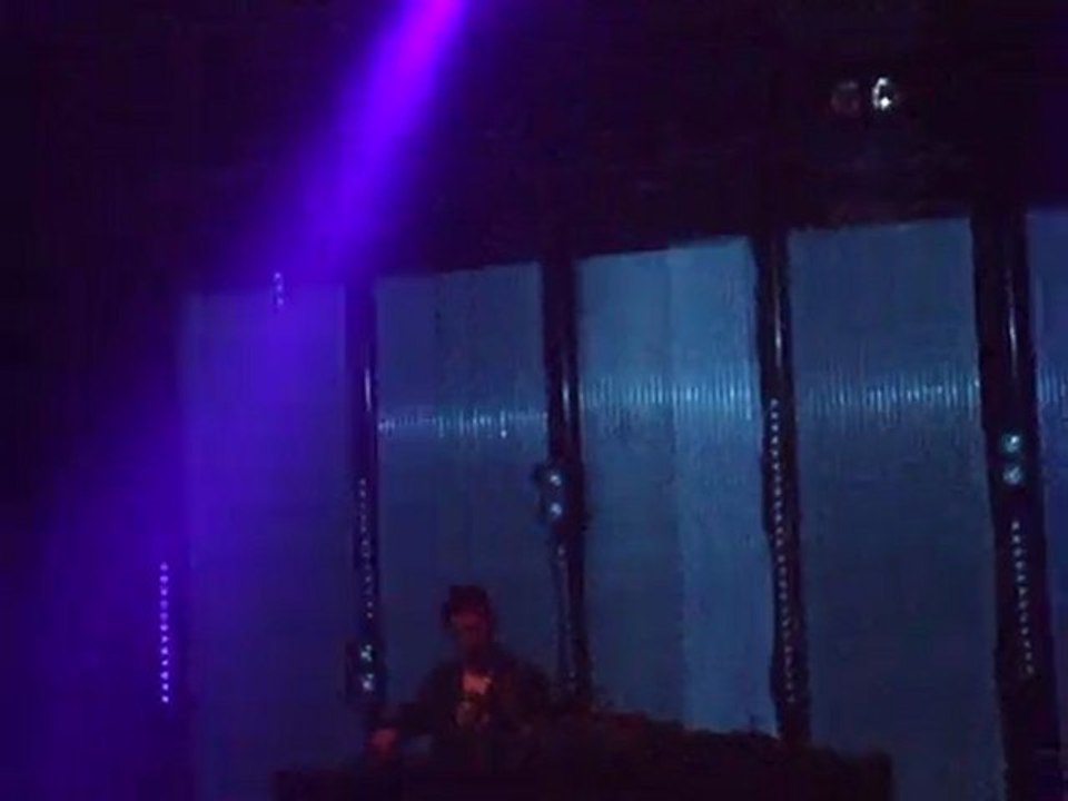 The Hacker - flesh and bone (remix) @ electron festival