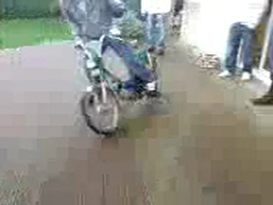 burn 102 peugeot en cercle