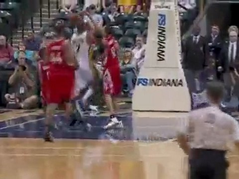 Josh McRoberts comes flying down the lane to get the follow