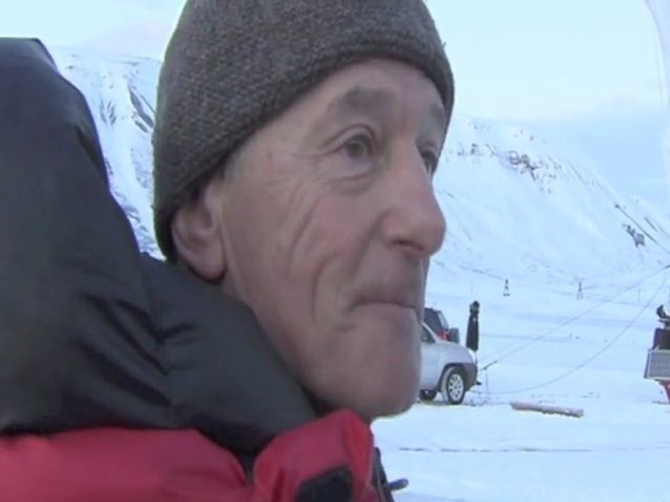 Départ de Jean-Louis Etienne pour la traversée du Pôle Nord