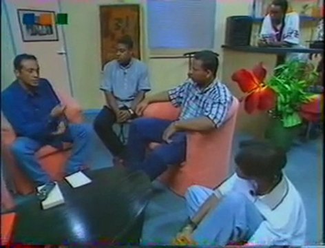 En 1999 Face aux Agressions d'Élèves devant les Établissements-Scolaire Yannis MALAHËL Coordinateur de l'ACLERG Association des Collégiens Lycéens Étudiants Région Guadeloupe Jean-Marc THIBAUDIER RFO Interview Marika Kantin Xavier Manuel Mélina SEYMOUR