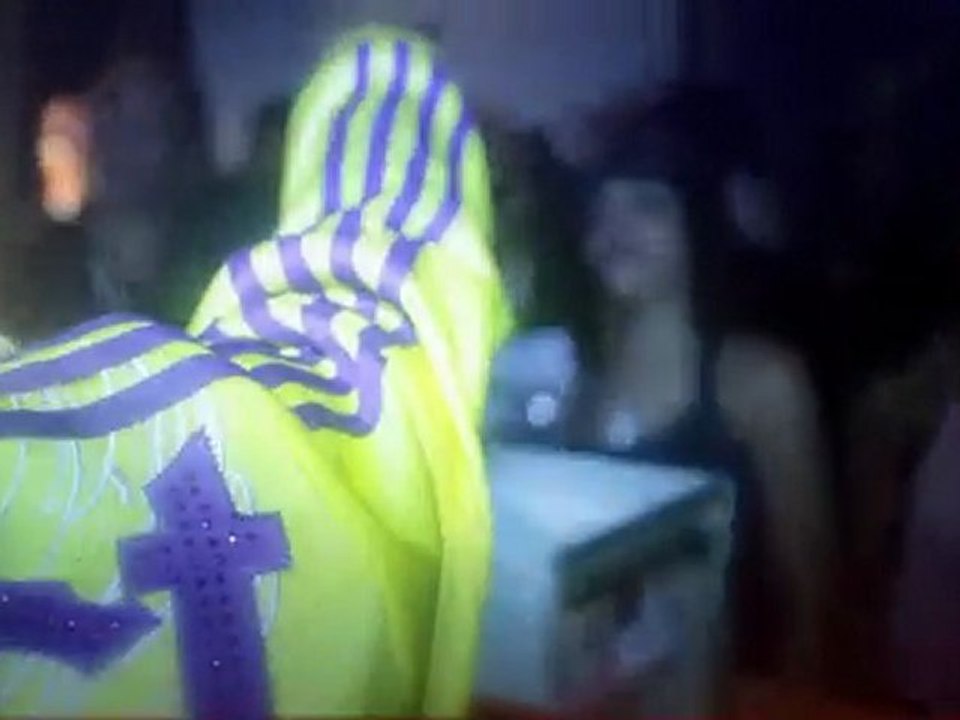 MADKILLAH FEAT. TIWONY - A L'ANCIENNE CLIP OFFICIEL [HD]