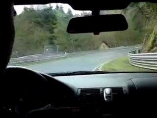 Promenade au Nurburgring en M5 E39