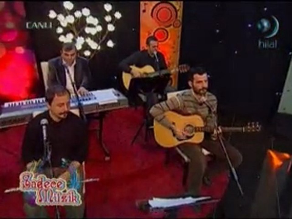 Grup Yürüyüş - Kan Ağlar