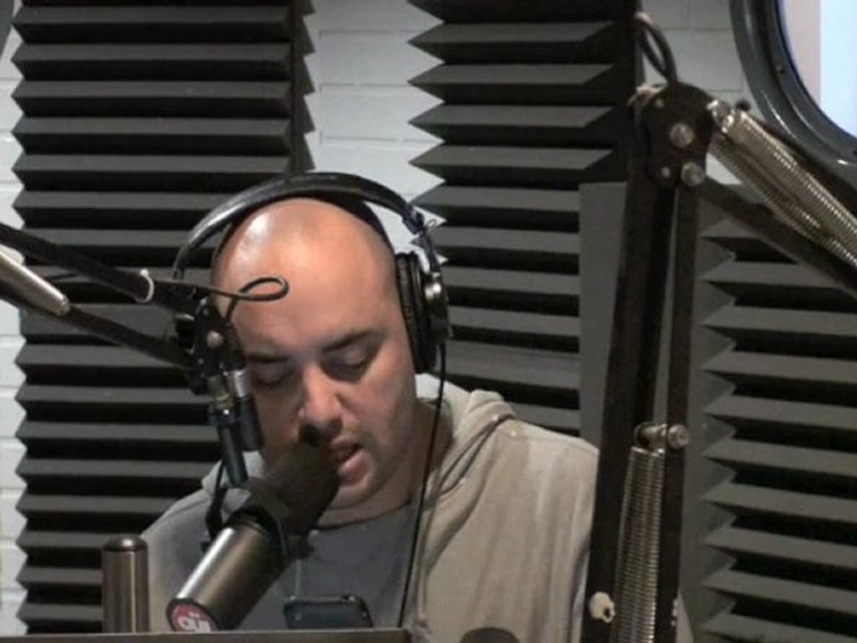 "Commandeur Replay" sur Ouï Fm n°157 06.04.10