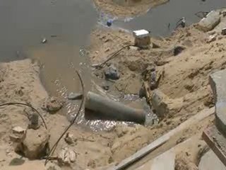 PESTILENTE BALSA DE AGUAS FECALES