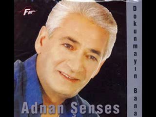 çok üzgünsün arkadaş bir derdinmi var derdinden anlamayan ..