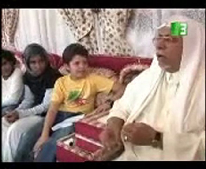 - ‫شيخ مؤذنين الحرم الشيخ  علي احمد الملا‬‎