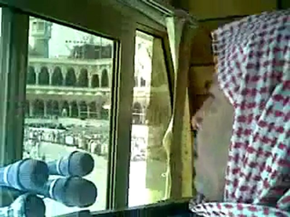 ‫اقامة الصلاة للشيخ محمد يوسف مؤذن الحرم‬‎