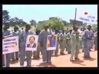 LE    FLOT DE  PETROLE  A "TCHAD"  SENSIBILISE LE PEUPLE