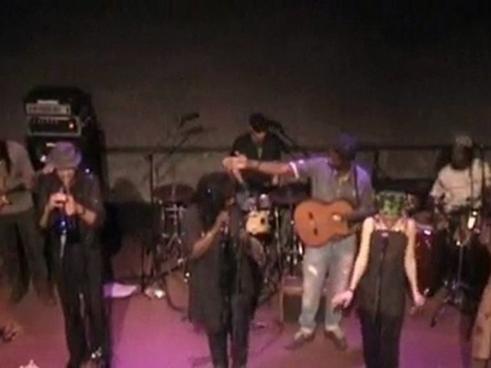 Martin koums invite : Linda Gomis (YA PE LO en live)