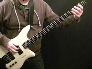 How To Play Bass To Pick Up The Pieces - Beginner's Lesson