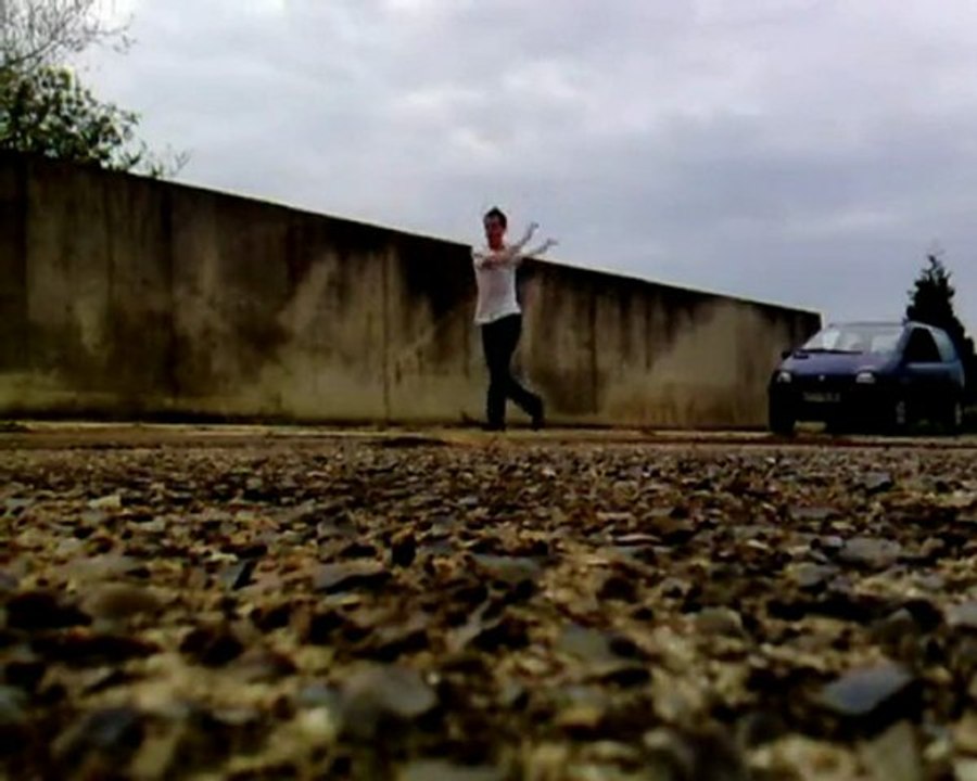 2 Fast 2 Jump [ Furious Jumpeur feat Speedy J -  2 ]