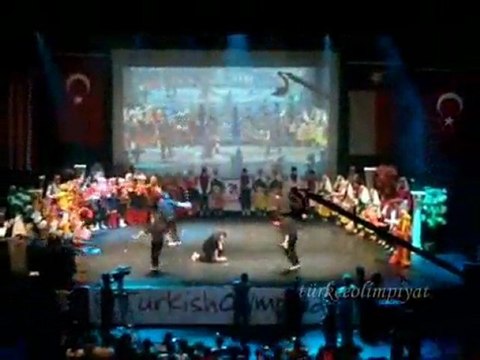 Teksas kolbastı 8.Türkçe Olimpiyatı