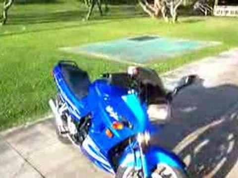 2007 Kawasaki Ninja 250r in Candy Plasma Blue