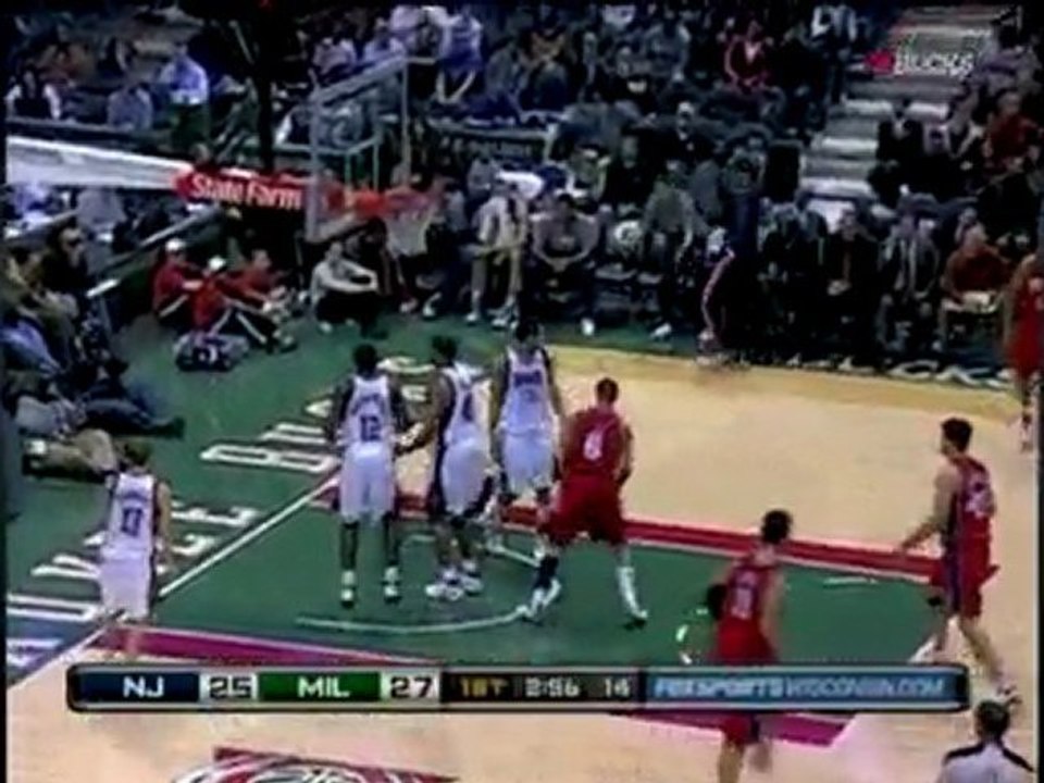 Devin Harris spins into the lane and gets the hoop and the h