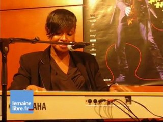 Liz Mc Comb au Forum Fnac du Mans