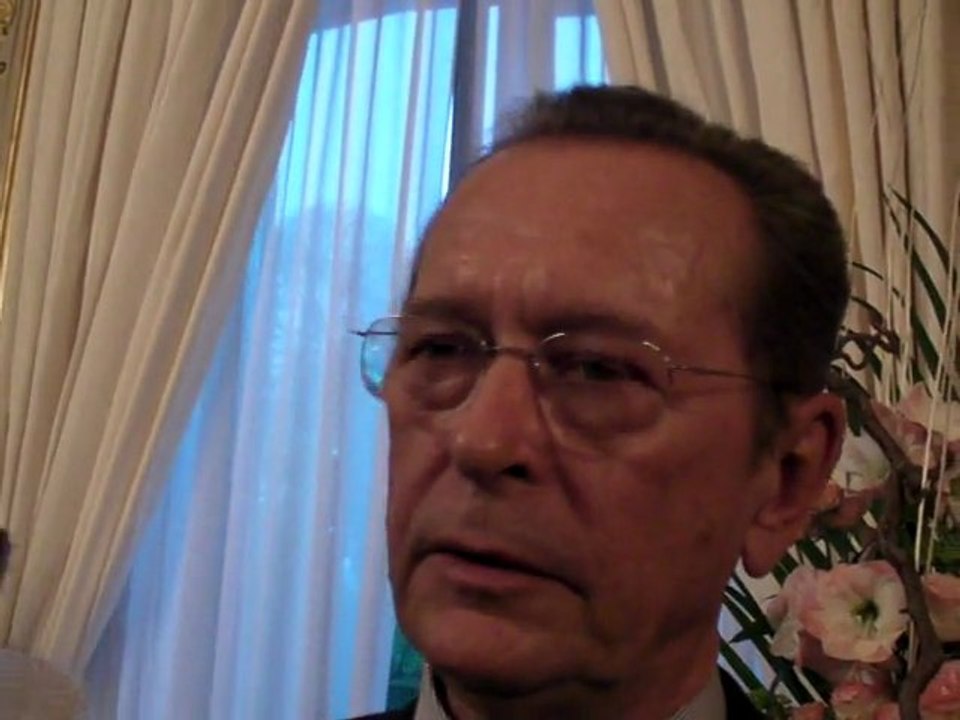M Baudis Dominique