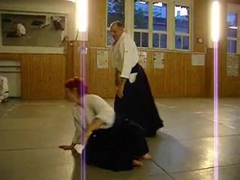 Katate dori - Shiho nage omote 1ère forme