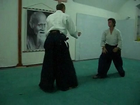 Chudan tsuki - Ikkyo ura 1ère forme