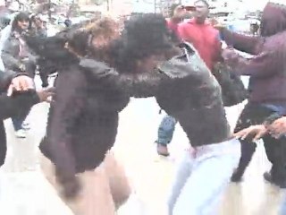 GIRL FIGHT IN IN SOUTHSIDE QUEENS