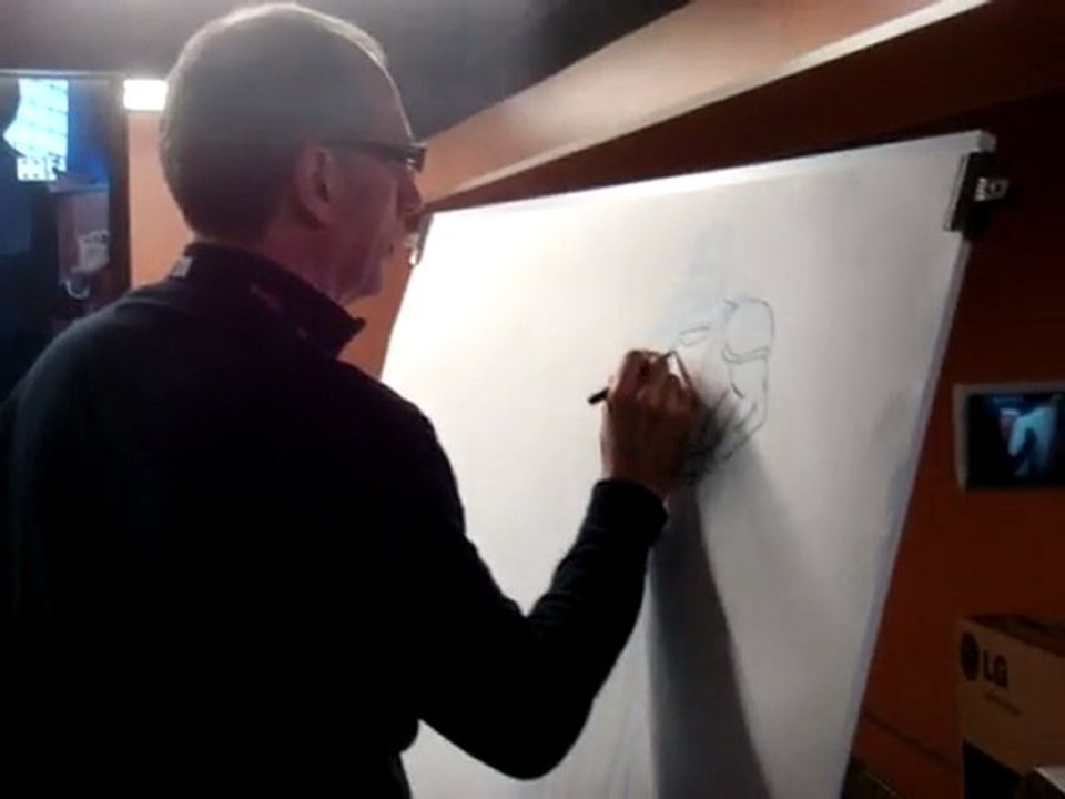 Dave Gibbons dessinant Le comedien extrait 01