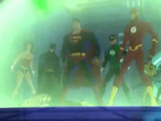 Justice League: Crisis On Two Earths (DVD/Blu-ray Trailer)