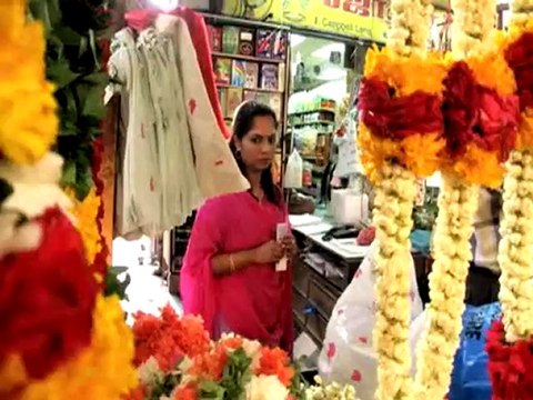 INTERCONTINENTAL SINGAPORE Where the Crowds Go