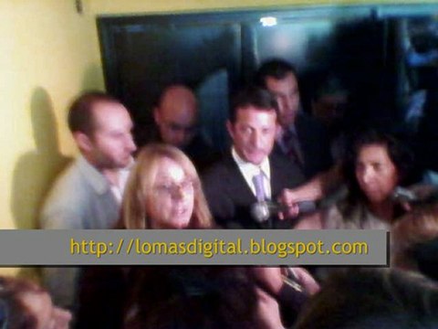 INSAURRALDE SALUDA A ALICIA KIRCHNER