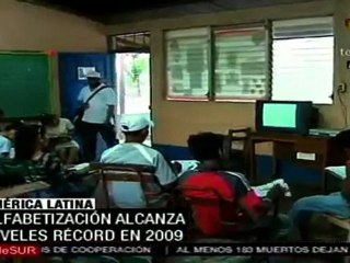 Alfabetización en AL alcanza niveles récord en 2009